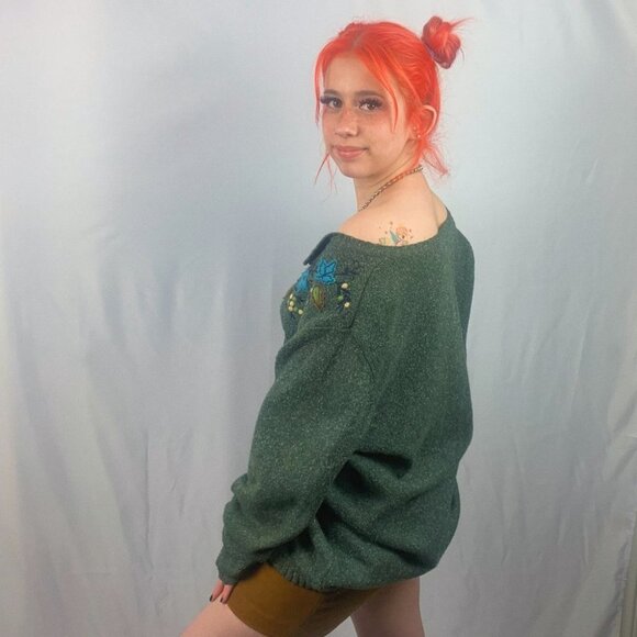 Green cozycore Embroidered Cottagecore Cardigan - Picture 2 of 6